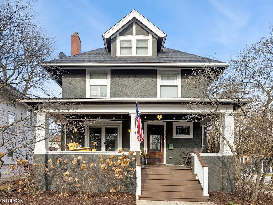 1st image of 300 S Brainard Ave