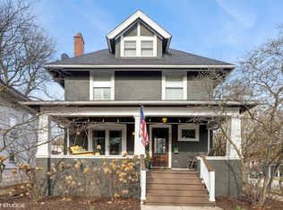 300 S Brainard Ave, La Grange, IL 60525