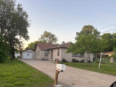 2008 W 7th Ave, Emporia, KS, 66801