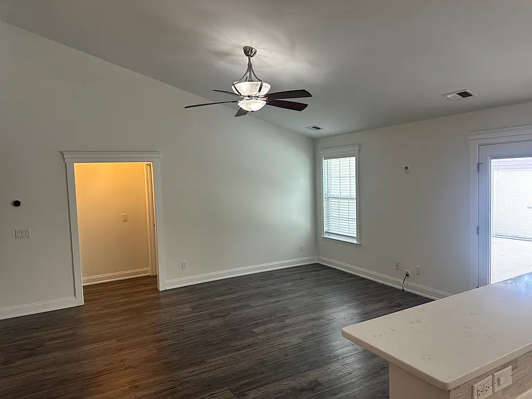 830 Garden Hills Loop — Photo 5