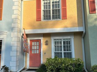 3303 W Wyoming Cir, Tampa, FL 33611