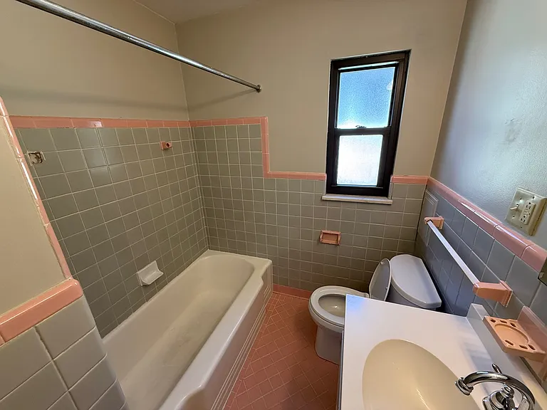 3514 Maxwell Rd #2F — Photo 8