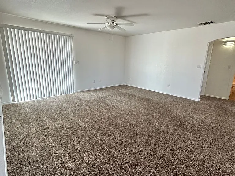 1668 Riverbelle Dr — Photo 4