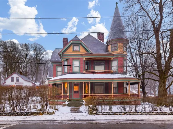 503 School St, Athol, MA 01331
