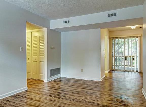 5th image of 1671 E Swan Cir