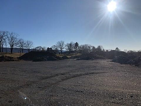 5th image of 170 Penntech Dr