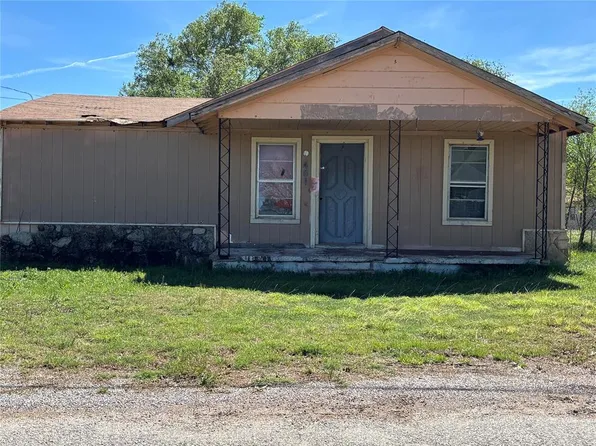 401 W Friendship St, Mangum, OK 73554