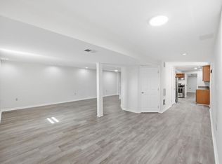 8213 Crackling Fire Dr, Gainesville, VA 20155