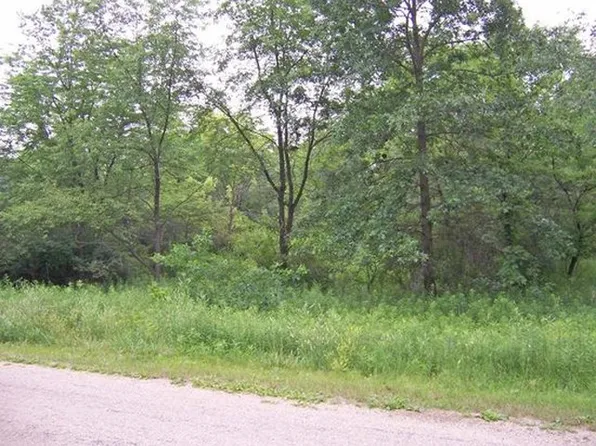 811 Cottonwood Ct, Dixon, IL 61021