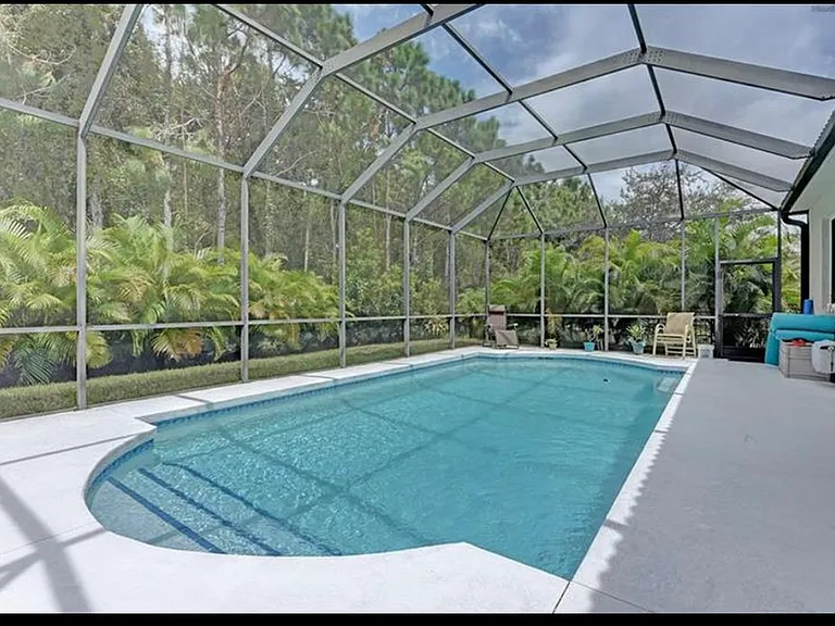 747 Fordingbridge Way — Photo 2