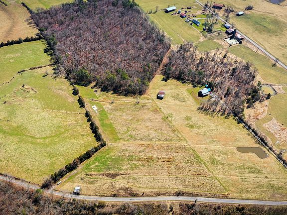 3rd image of Woodlawn Rd