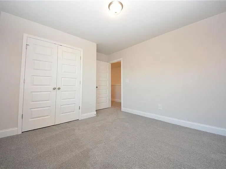 232 Hellen Valley Dr — Photo 36