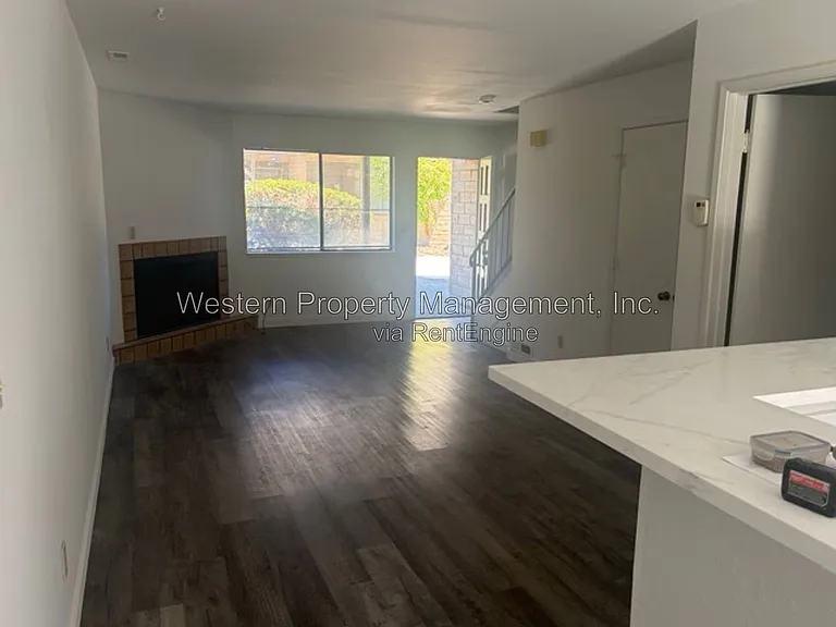 2870 Park Ave #C — Photo 3