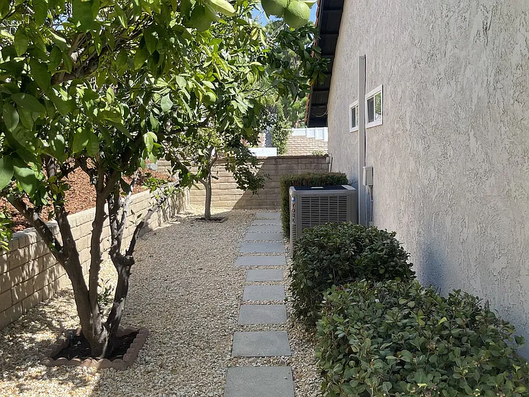 19106 Merion Dr — Photo 30
