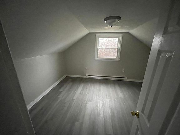 4th image of 1322-1324-1326 Brownell Ave #1326