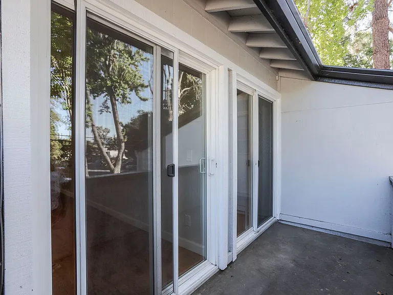66 Newell Rd #O — Photo 15