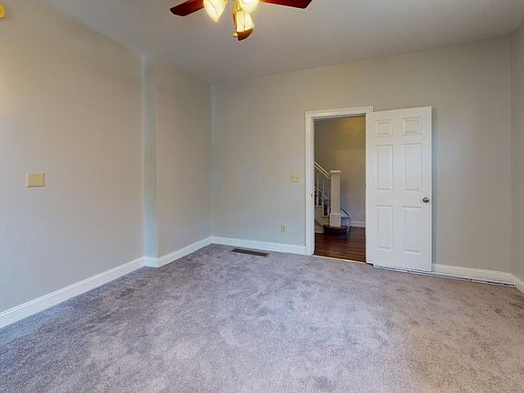 5th image of 2347 Flora St