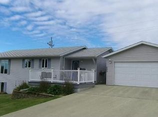 203 Brown Ave, Lisbon, ND 58054