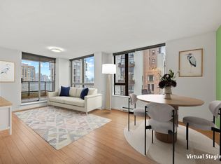 1295 Richards St #1804, Vancouver, BC V6B 1B7