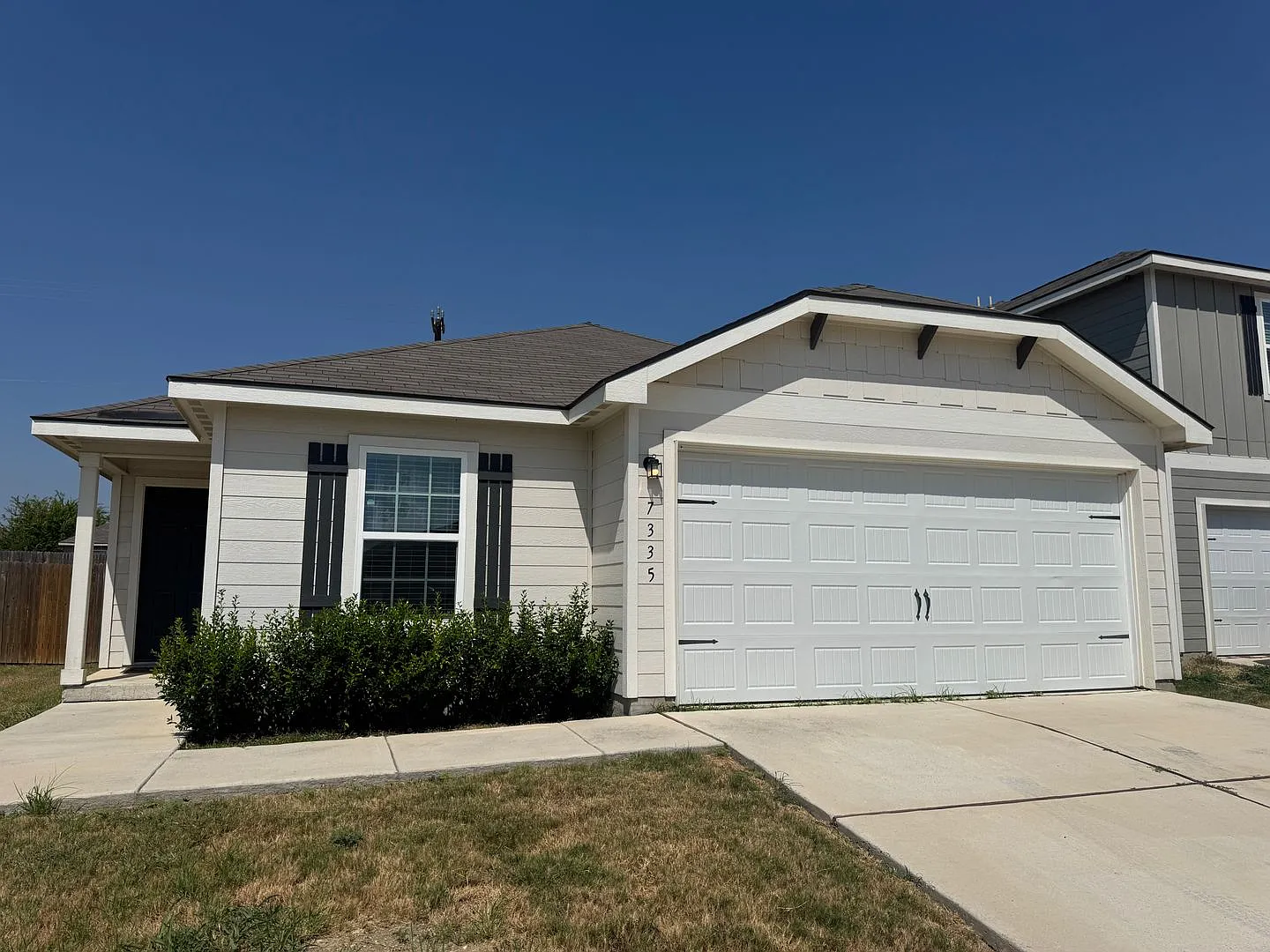 Move-In Ready 4-Bedroom Home in Luckey Ranch | Move-In Specials Available — Photo 3