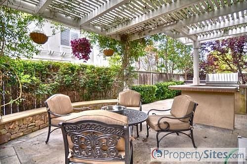 1st image of 20 Bel Flora Ct