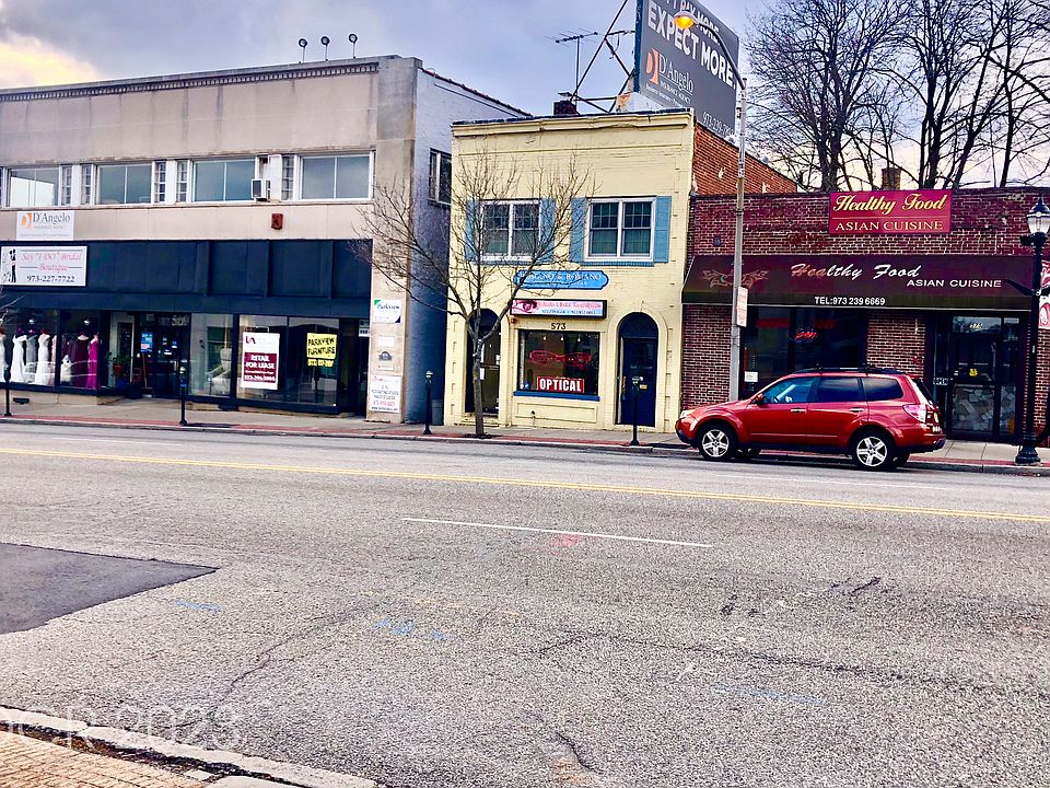 1st image of 573 Bloomfield Ave