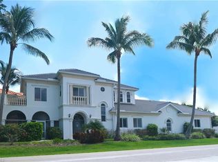 11002 Vanderbilt Dr, Naples, FL 34108