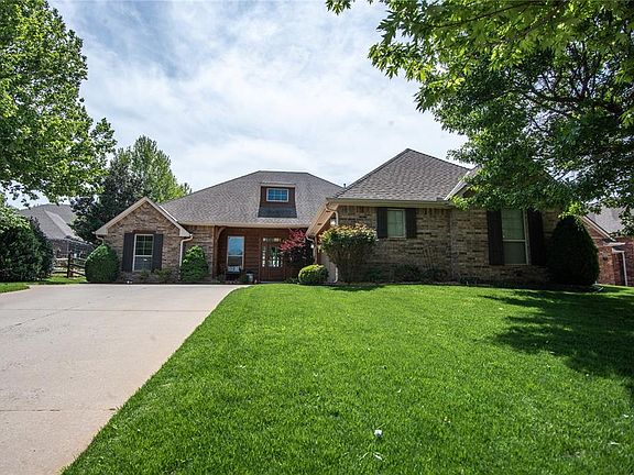 2nd image of 640 Wildmeadow Dr