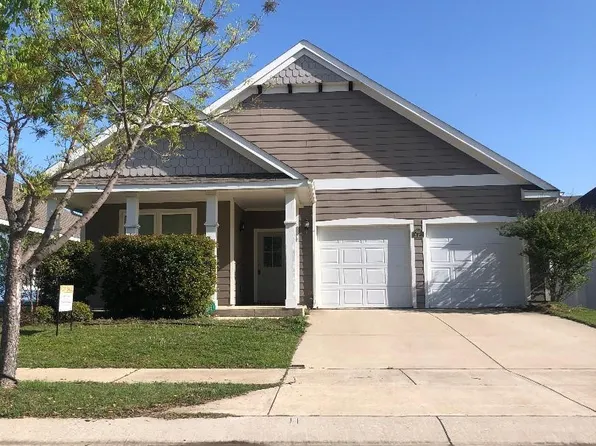 9109 Blackstone Dr, Aubrey, TX 76227