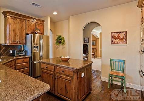 5th image of 2454 Pritchett Dr