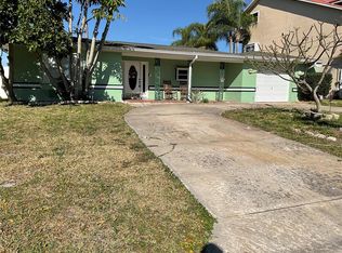 300 Driftwood Dr W, Palm Harbor, FL 34683