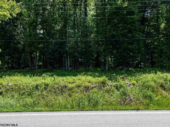 2596 Grafton Rd, Morgantown, WV 26508