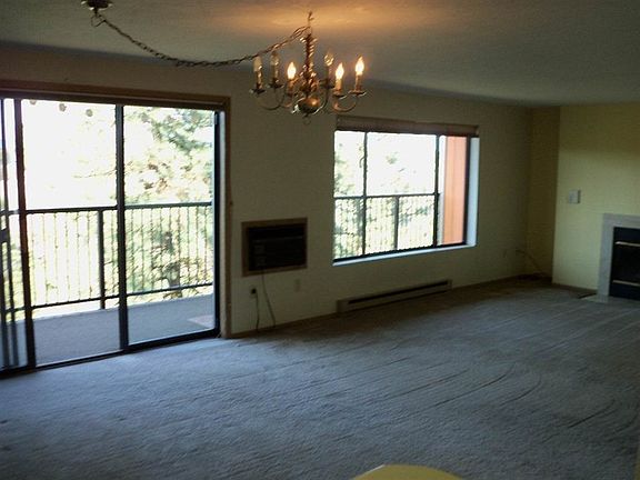 4th image of 172 S Coeur Dalene St APT G103