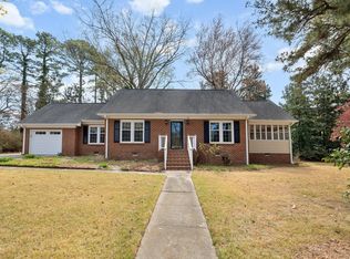 400 Cedar Hill Ln, Raleigh, NC 27609