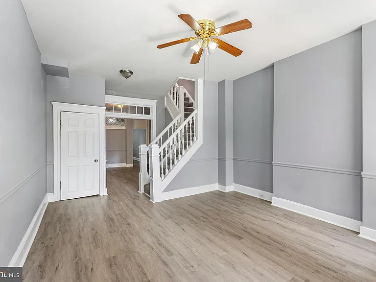 1711 Ashburton St — Photo 3