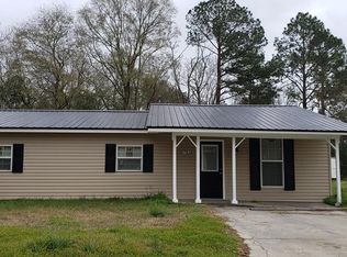 703 Mary St, Douglas, GA 31533