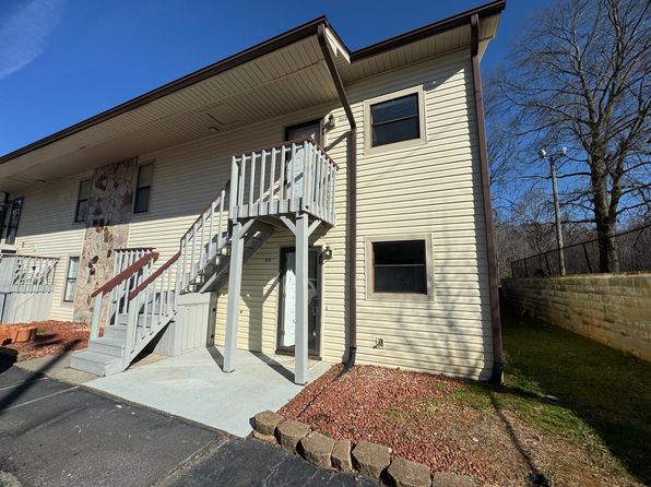 514 Brookside Ct