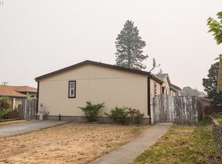 949 27th St, Hood River, OR 97031
