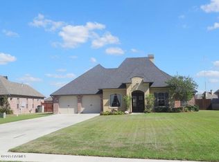 112 Sweetwater Creek Dr, Youngsville, LA 70592
