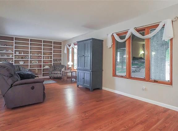 5th image of 5348 Chatfield Dr