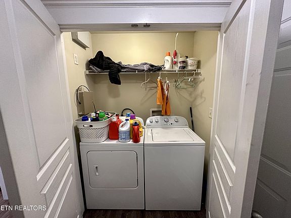 4th image of 3934 Cherokee Woods Way APT 303