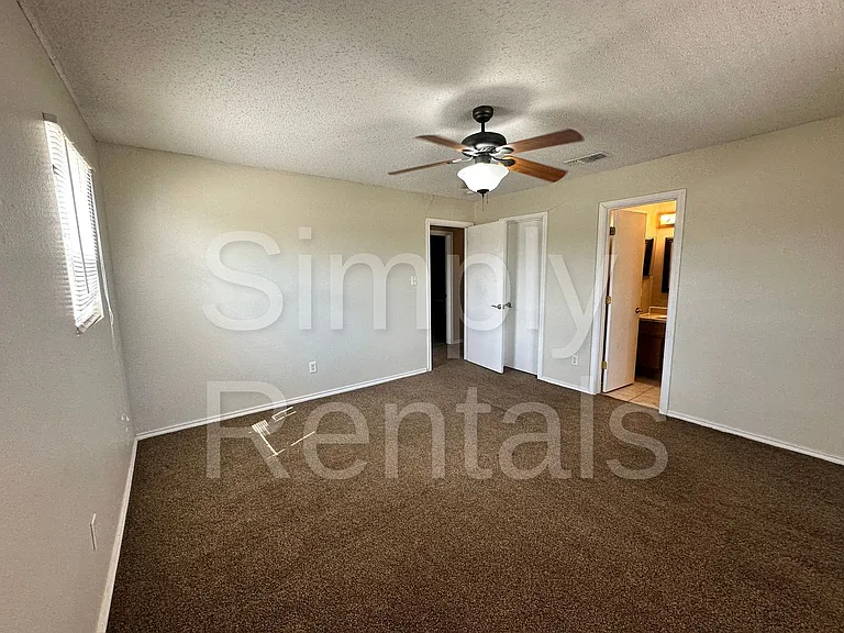 479 Mills Way — Photo 15