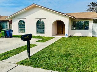 812 SW 10th St, Hallandale, FL 33009