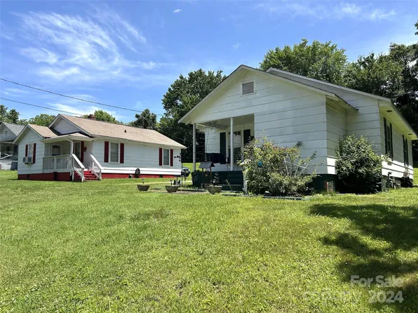 310 & 316 N Cleghorn St, Rutherfordton, NC 28139