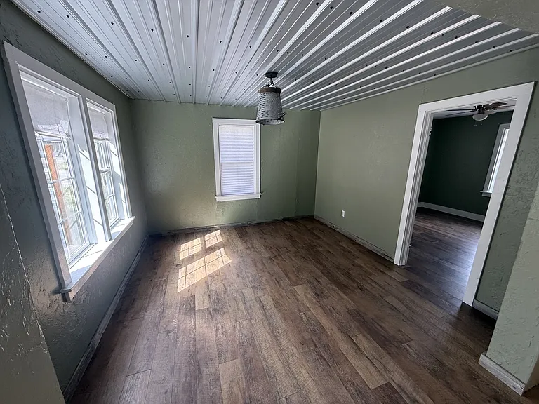 200 Beach St — Photo 8