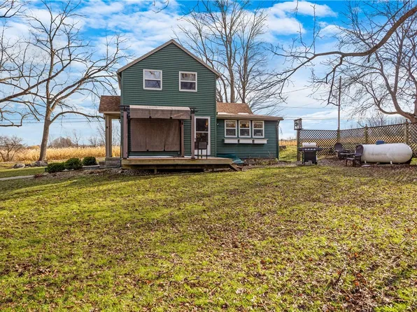 4469 Abbey Rd, Syracuse, NY 13215