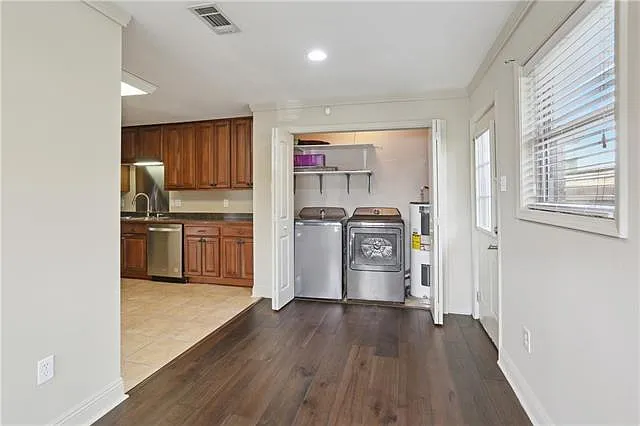 6870 Argonne Blvd — Photo 5