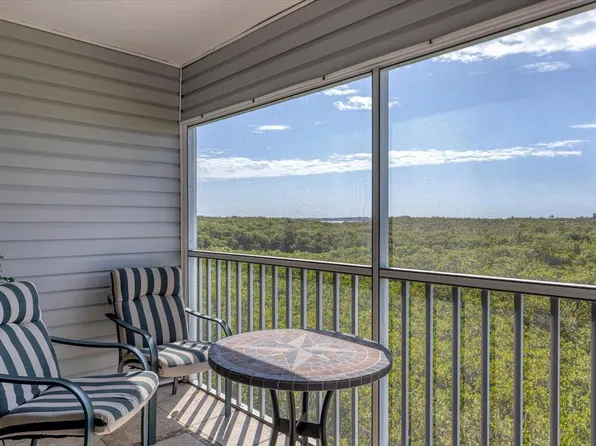 3607 E Bay Dr Unit 206, Holmes Beach, FL 34217