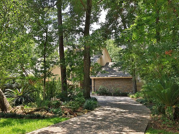 3rd image of 44 Indian Clover Dr