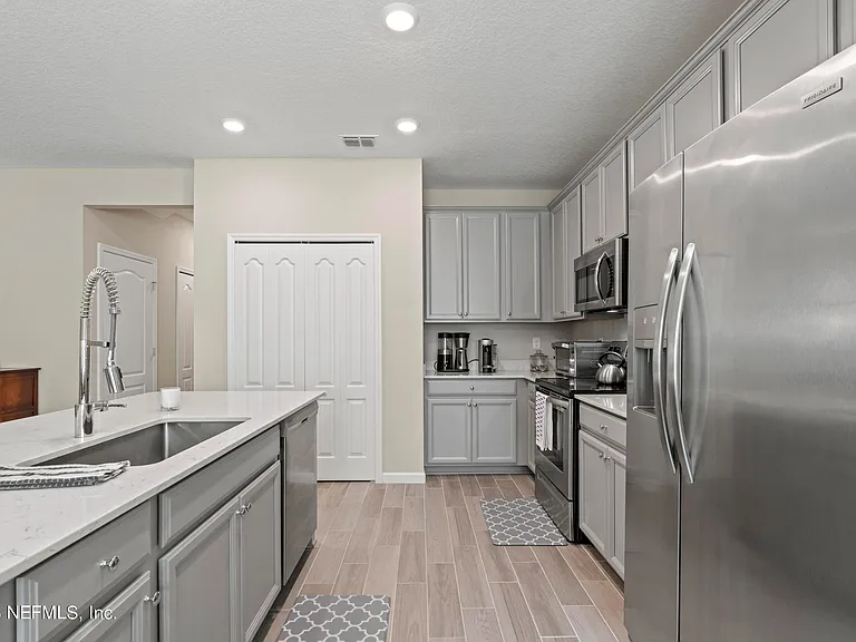 1682 Pottsburg Point Dr — Photo 3